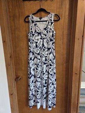 Talbots Navy and White Floral-Print Sleeveless Jersey Maxi Dress Size M